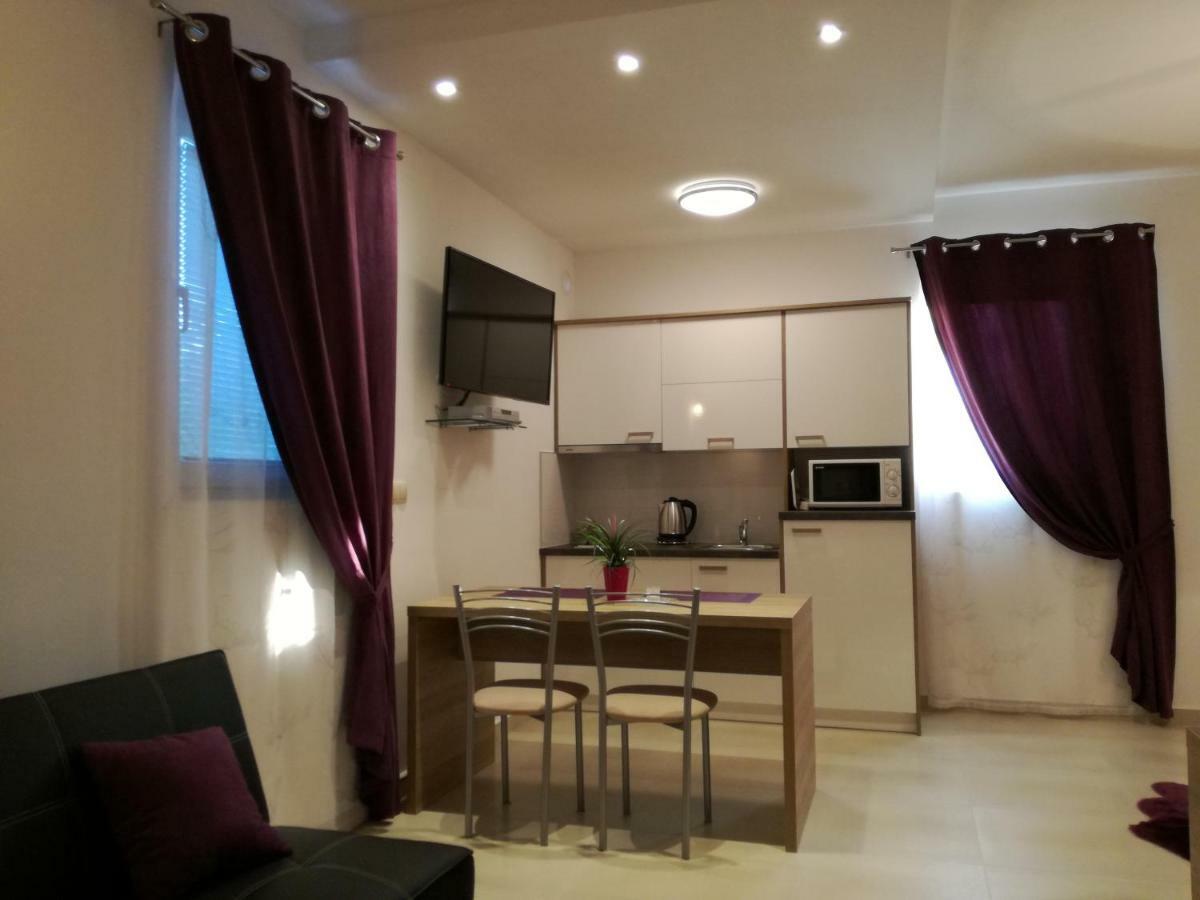 Apartments Sanja Trogir Exteriör bild
